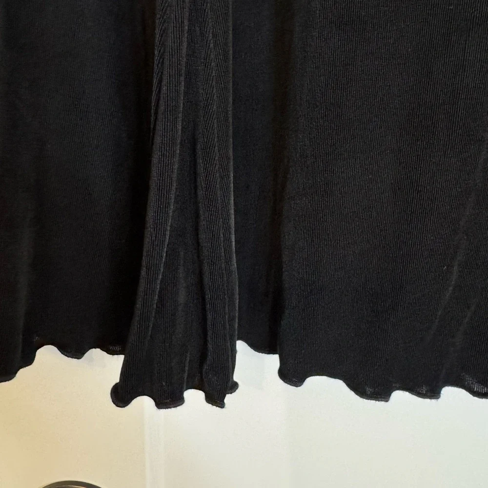 Chico’ Travelers Black Skirt - Picture 2 of 4